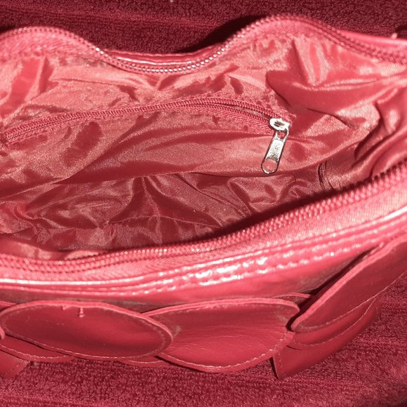 Red Purse, wood beaded handle, small - Picture 5 of 10